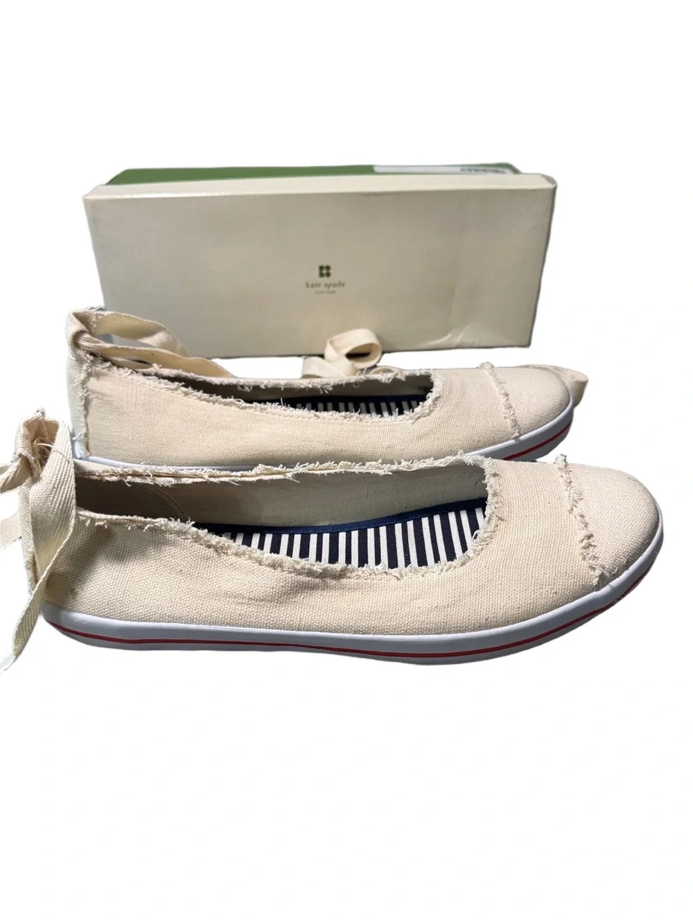 Kate Spade Hayley Cream Canvas Lace-Up Sneakers with Striped Insole Size 9.5 New